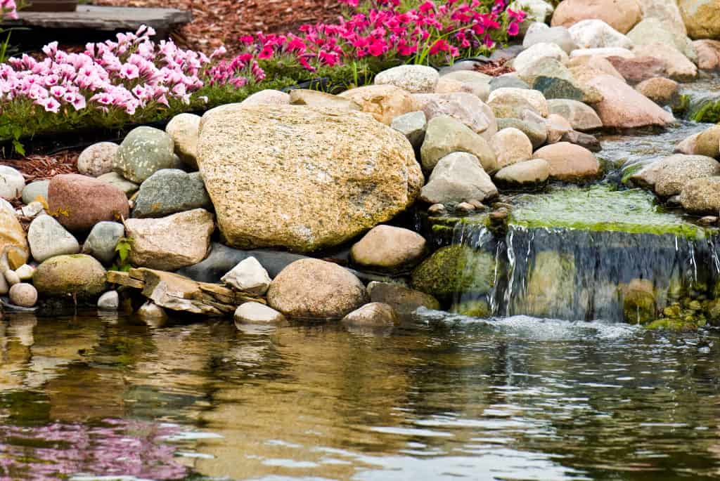 landscaping-with-rocks