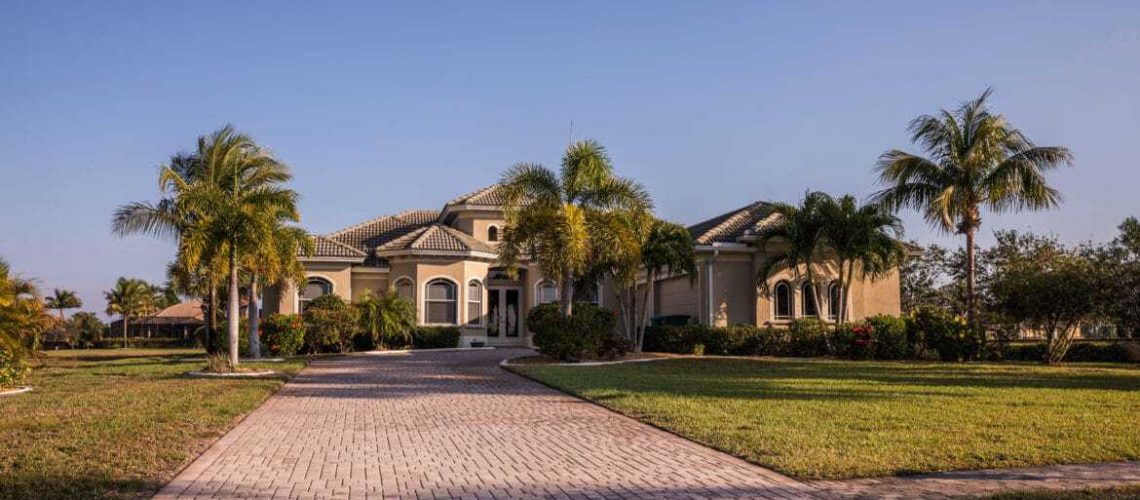 How-Landscape-Services-Help-Keep-Your-Florida-Yard-Environmentally-Friendly-1170x520